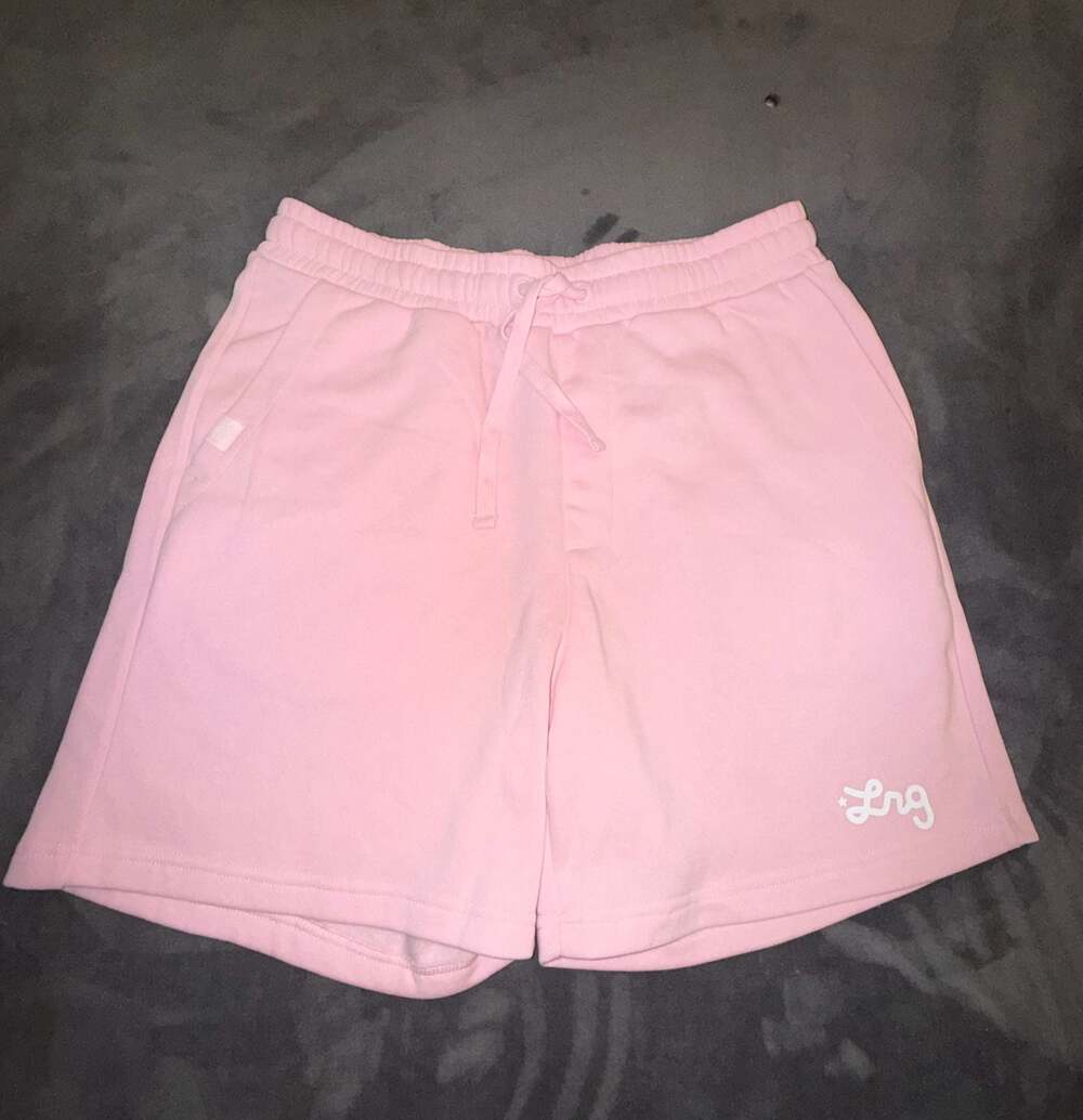 LIFTED SCRIPT SHORT Pink